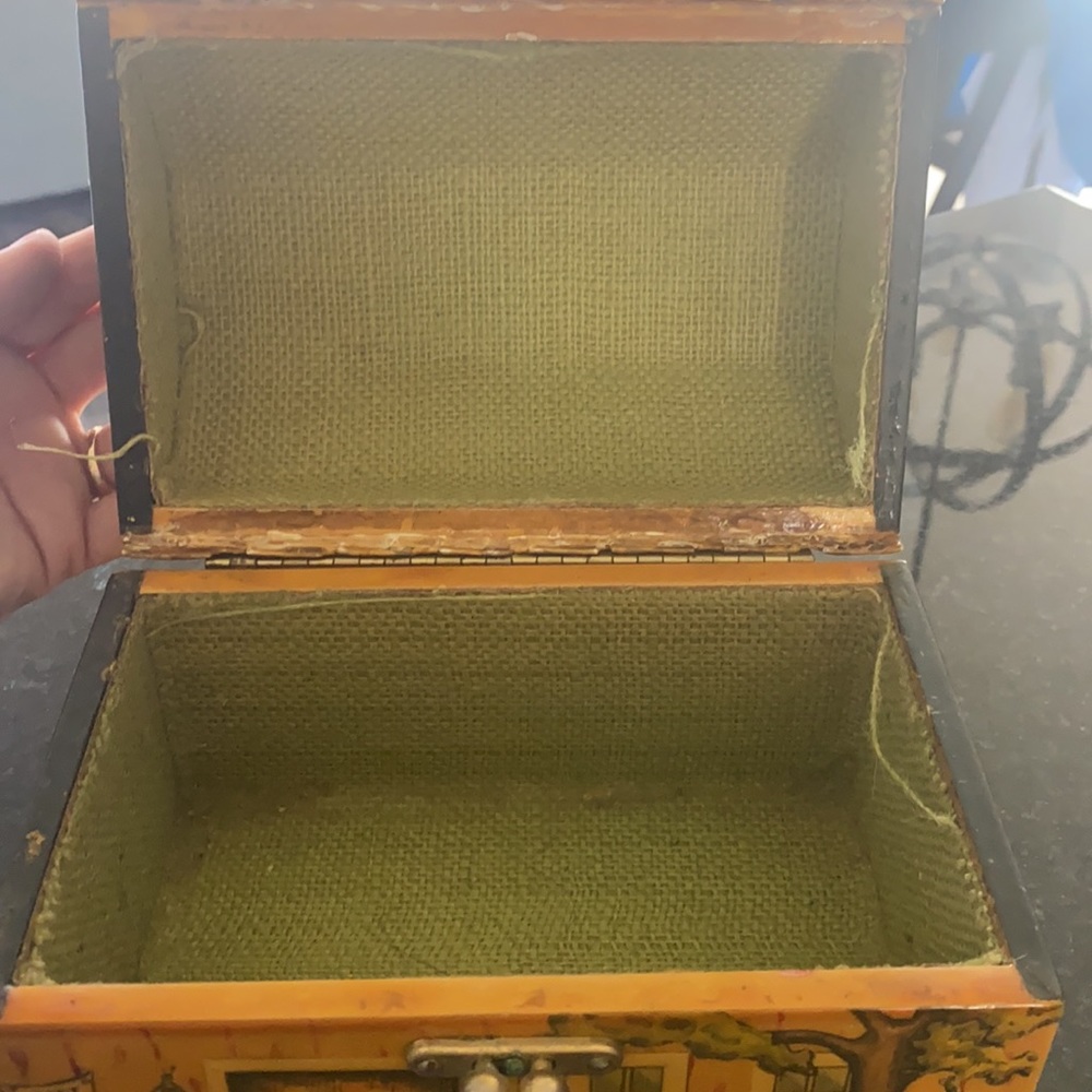 Old mail pouch box - Picture 3 of 3